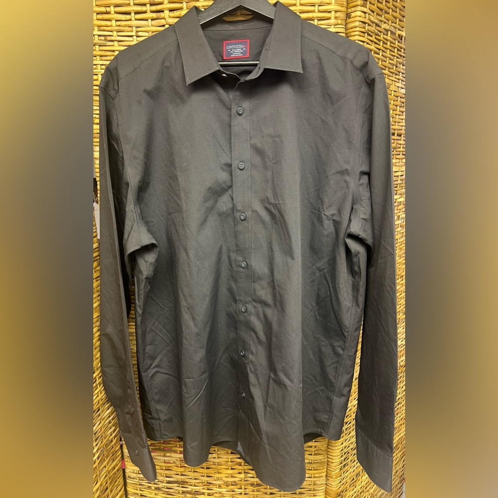 Untuckit- Mens XLarge Tall , Wrinkle Free Button Up shirt- Color Black Stone